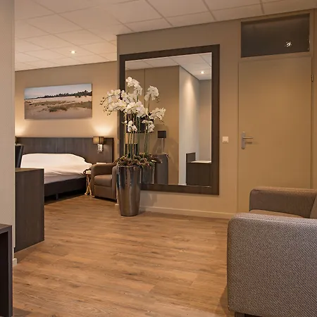 Отель Fletcher Restaurant Prinsen 3*